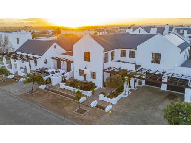 <!--[if BLOCK]><![endif]--> Property sold in  Croydon Olive Estate <!--[if ENDBLOCK]><![endif]-->